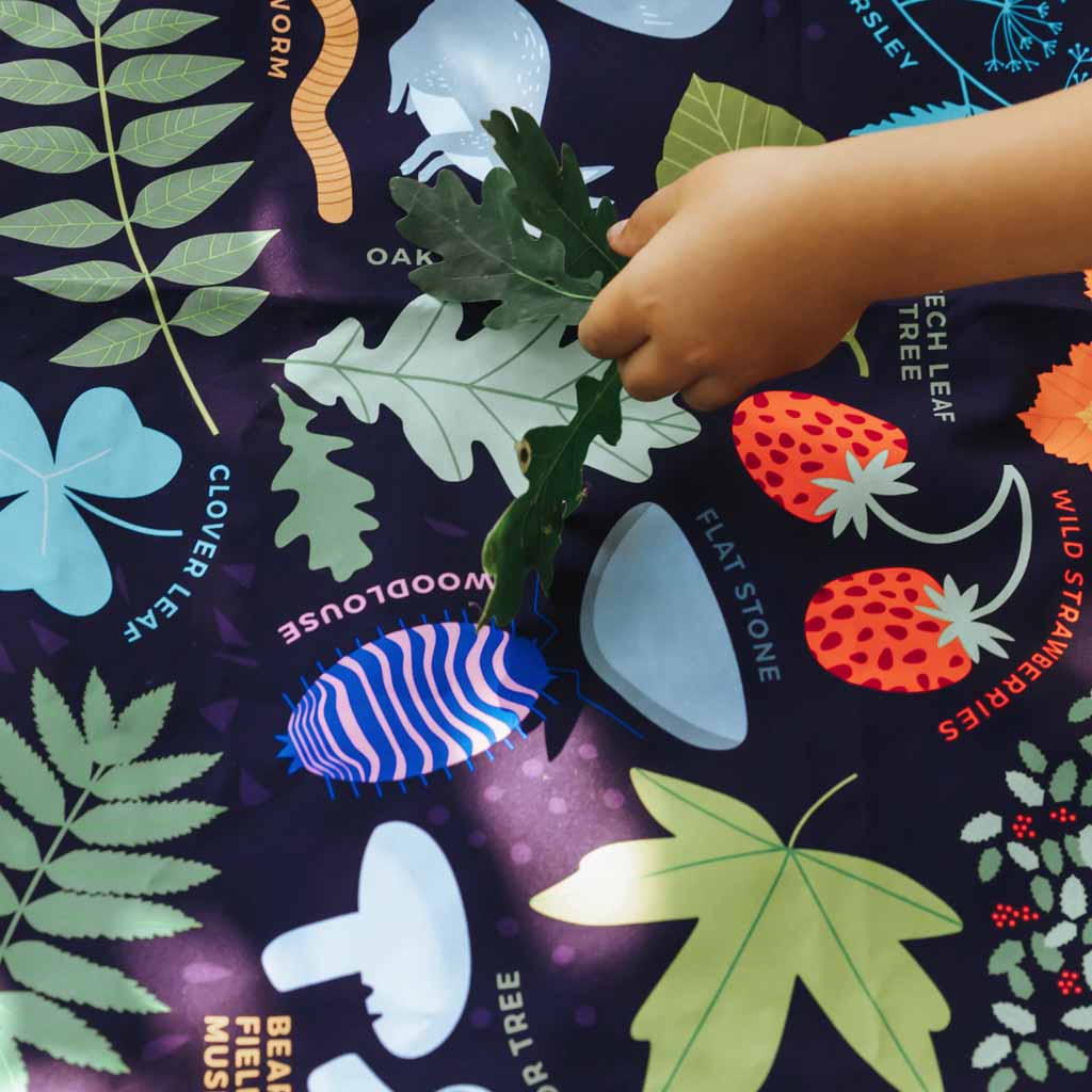 Waterproof flower and grass picnic blanket