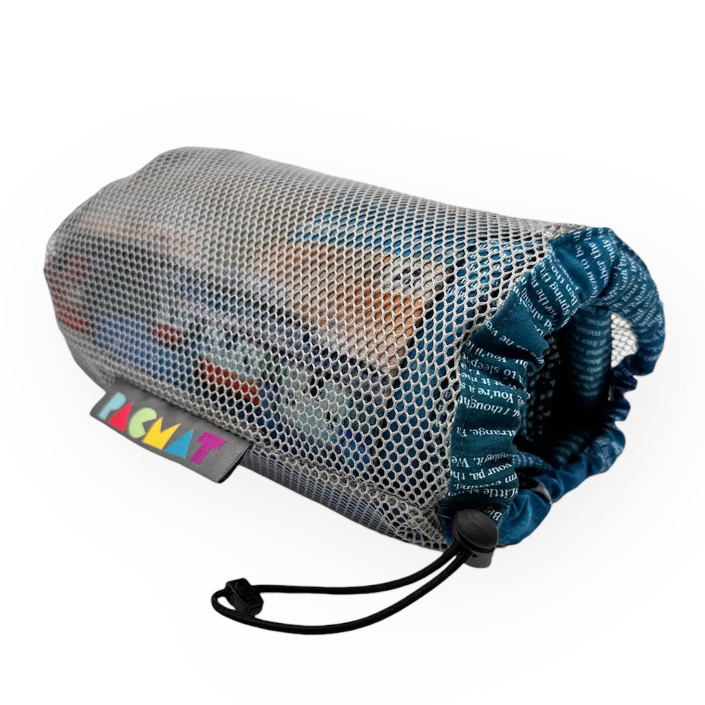 Seaside picnic blanket